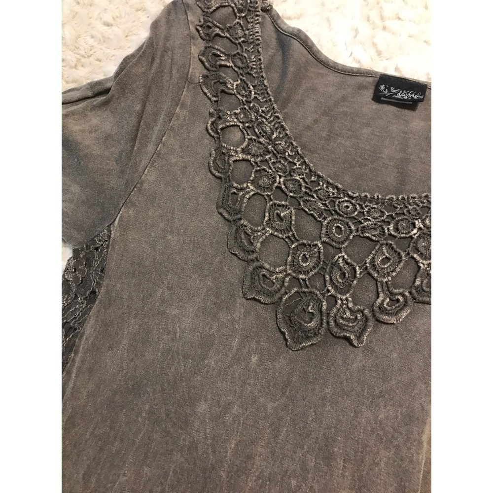Women's Medium Brown Lacey Daytrip Top